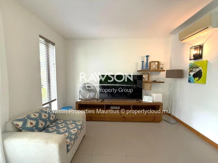 Triplex 3 Chambres En Suite – À Péreybère - €590,000