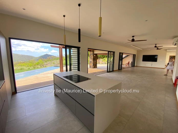 LUXURY VILLA Panoramic SEA VIEW Domaine PALMYRE 3.1 M€