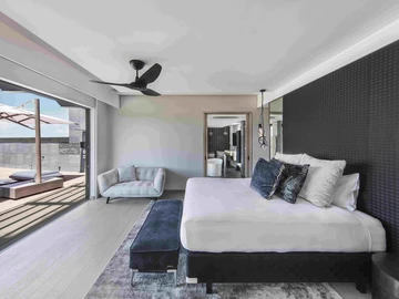 5 Bedroom Villa