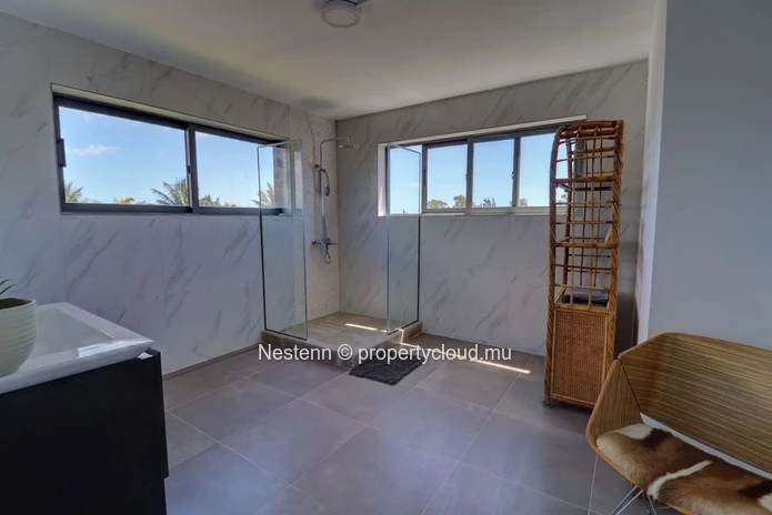Penthouse de 3 chambres avec son toit terrasse et une belle vue à 180 degrés 