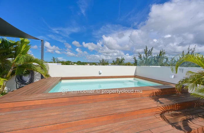 Penthouse PDS 2 chambres avec piscine privée à vendre à Péreybère
