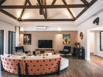 4 Bedroom Villa