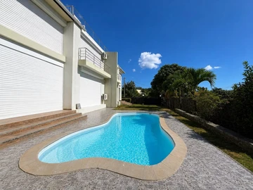 4 Bedroom Apartment