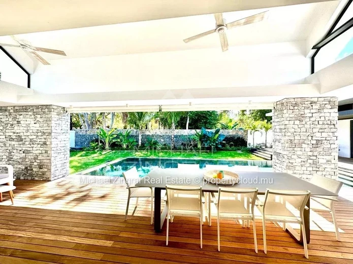 Prestigious villa - 4 bedrooms - Pereybere
