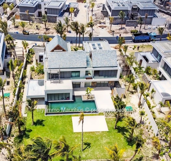 Villa d’Exception dans un Domaine Résidentiel Exclusif en Bord de Mer