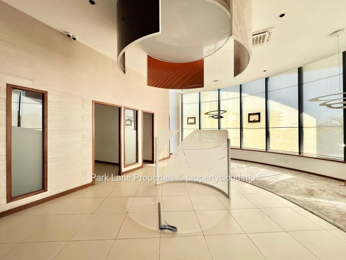 Ground Floor Office Space for Rent in Ebene | Prime Commercial Space with Exceptional Visibility