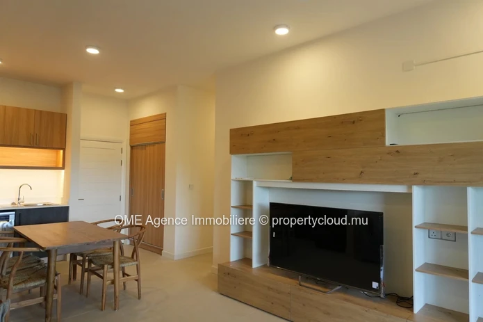 3-Bedroom Apartment with Terrace and Mountain Views