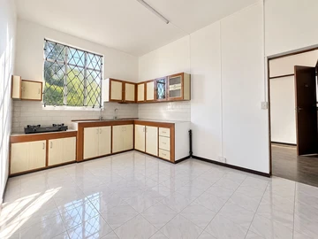 4 Bedroom Apartment