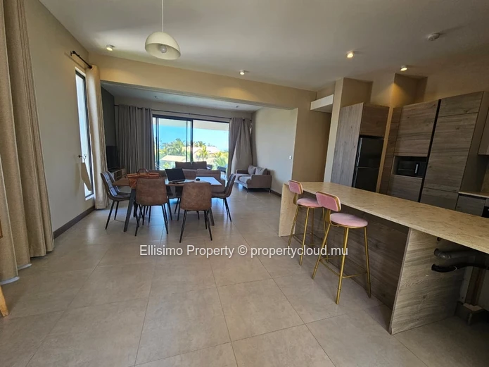À vendre – Penthouse 2 chambres ensuite | Pointe aux Canonniers