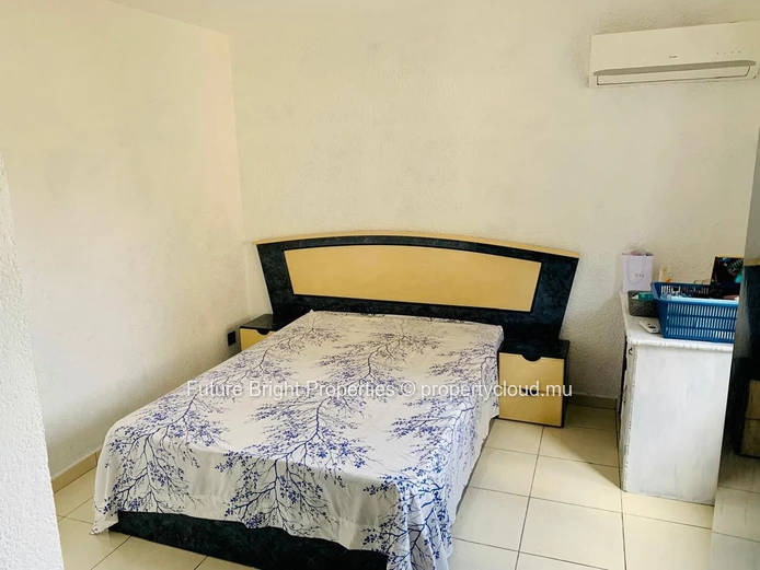Cozy apartment at only five minutes walk from the beach!
