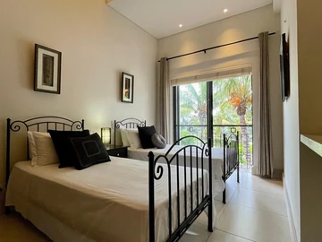 3 Bedroom Townhouse, Duplex