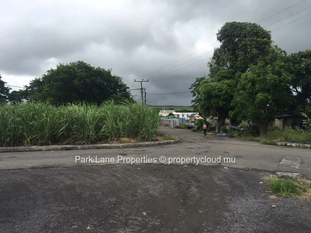 Entrepôt à Rose Belle pas loin de l'aeroport et de Curepipe !