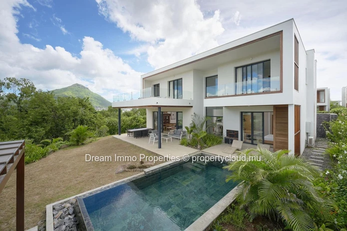 Villa Vue Montagne & Nature Environnante A 2 Pas Du Golf De Tamarina - Ile Maurice