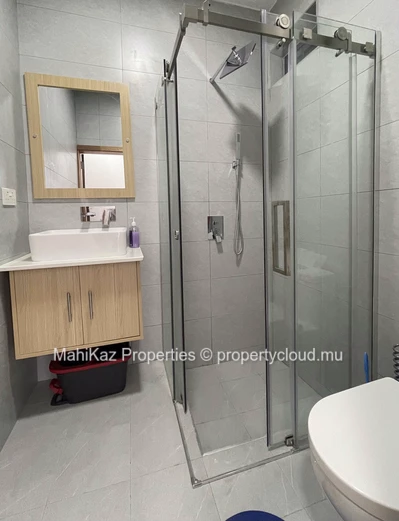 Modern 3-Bedroom Apartment for Rent in Flic en Flac, Mauritius – Rooftop Pool & Sea Views