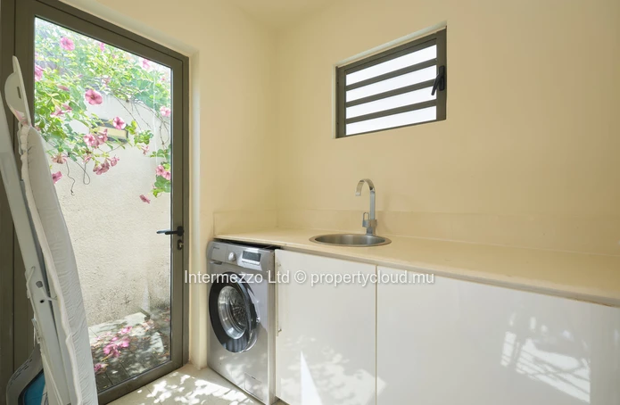Villa PDS Grand Baie – 3 Chambres en Suite, Beach Club Privé, Clos du Littoral | Accessible Étrangers