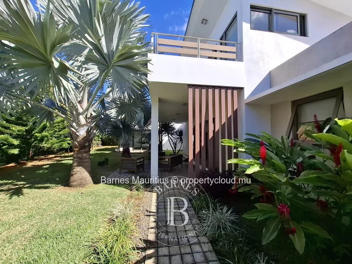 GROS BOIS - Single-Storey Home with Mezzanine - 200 m²
