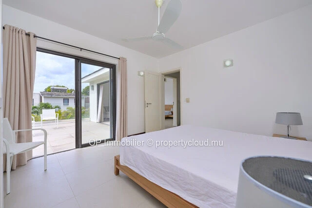 4-Bedroom Furnished House with Private Pool in Trou aux Biches