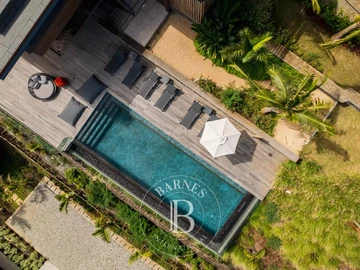 5 Bedroom Villa