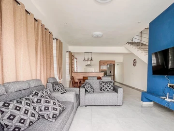 3 Bedroom Townhouse, Duplex