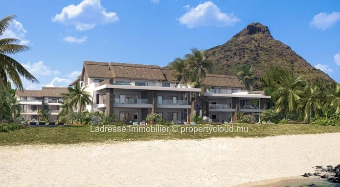 Beachfront apartment for sale in Tamarin