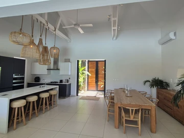 4 Bedroom Villa