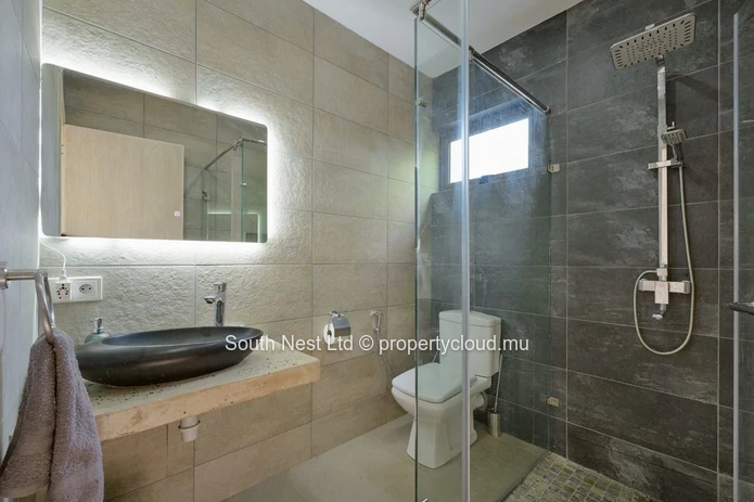 Villa contemporaine entièrement meublée de 3 chambres avec studio indépendant - Grand Baie