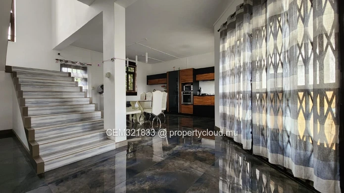 House with Pool for Sale – Morcellement Beau Rivage 
