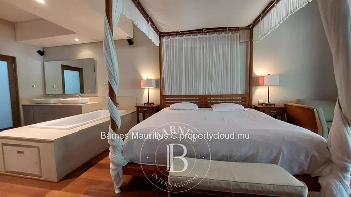 BAIN BOEUF - Seaside Luxury Living with Ocean Views - 3 Bedroom