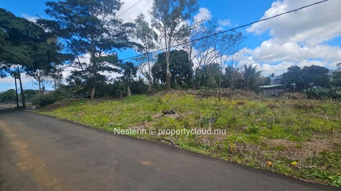 Magnifique terrain de 467,5 m² 
