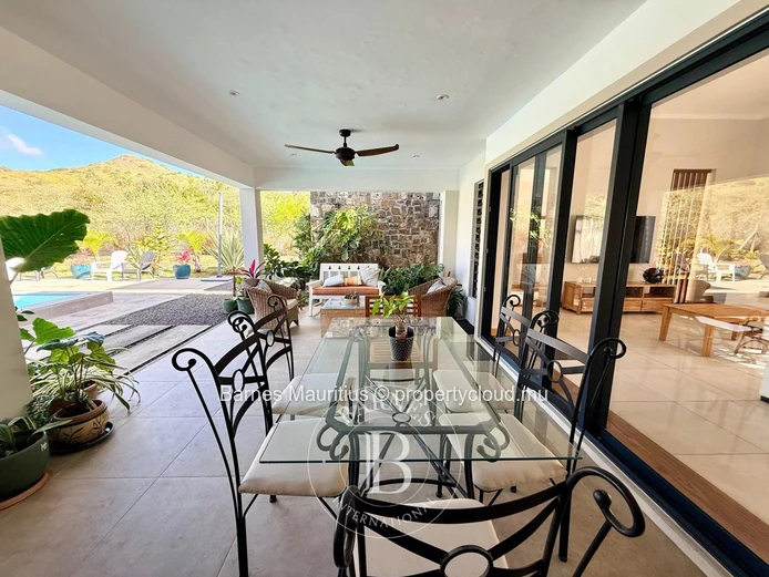 TAMARIN - Beautiful Family Villa - 3 Bedrooms