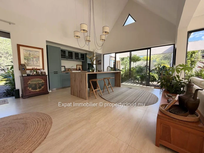 Villa d’exception sur 4 220 m² de terrain à louer – Belouguet, Tamarin