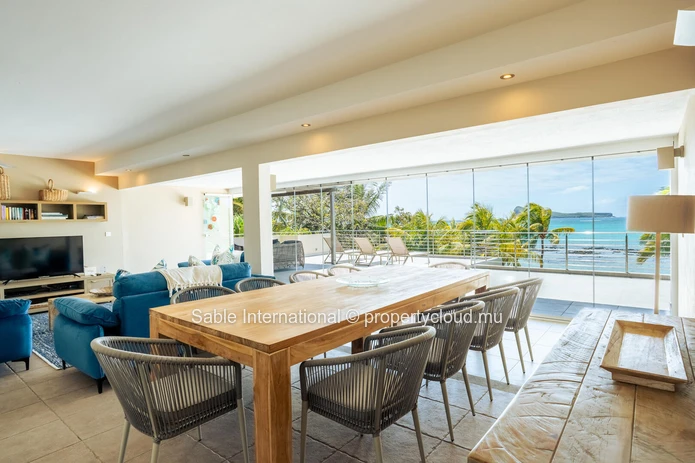Luxury Beachfront Penthouse in Cap Malheureux with Sea Views and Communal Pool - Fully Furnished and Equipped 
