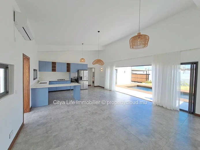 Maison à vendre à Mont Mascal, 195m², terrain 441m², 3 chambres, piscine privée. Prix: Rs.
