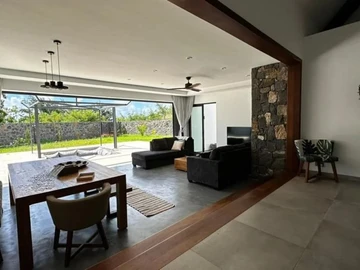 6 Bedroom Villa