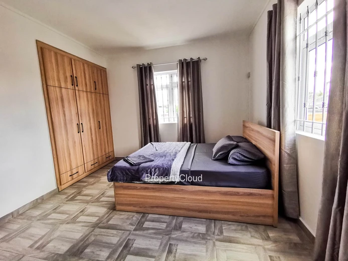 À Louer - Appartement De 2 Chambres Au Rez De Chaussée - Coromandel
