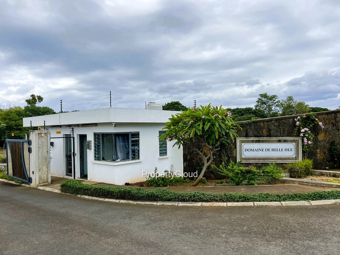 For Sale - Plot Of Land - Gated Community - Bambous