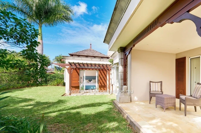 Villa de 4 chambres avec piscine privée et jardin dans un domaine avec golf
