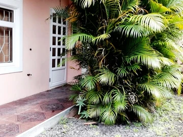 House For Sale  : ? Curepipe