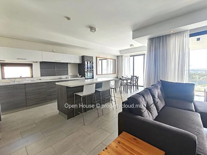 Luxurious Townhouse/Duplex in Tamarin with Communal Pool & Mountain Views - 3 Beds, Office, Fully Furnished, Rs 44M