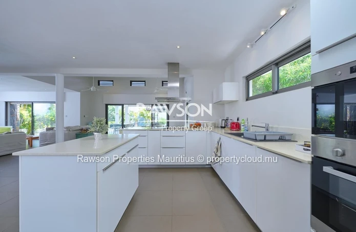 À Vendre  Villa A La Salette