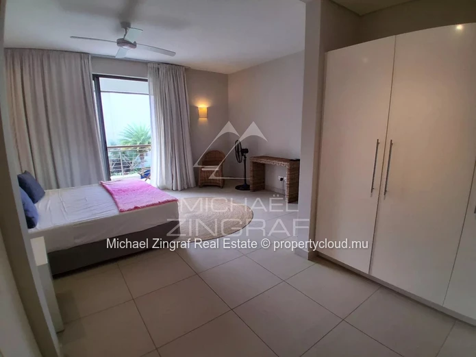 1-Bedroom Duplex with Direct Beach Access – Pereybere