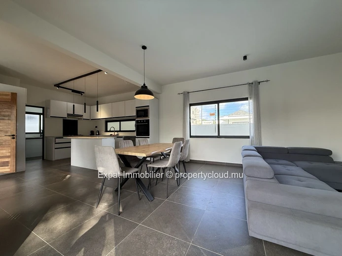 Contemporary 4-Bedroom Villa With Private Pool And 80 Sqm Rooftop – Cap Malheureux