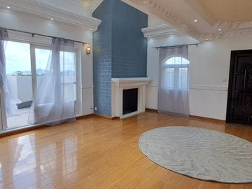 Appartement de 5 Chambres