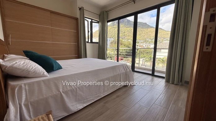 Brand new 3-bedroom furnished apartment, access to communal pool, walking distance to La Preneuse beach, Black River ...