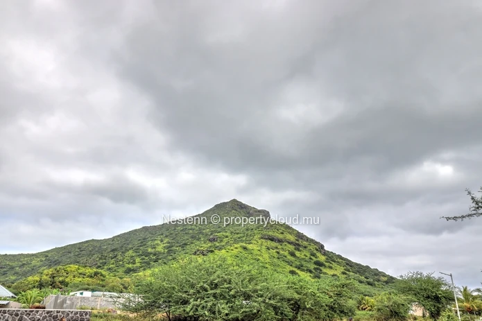 Residential Land in Morcellement Belouguet (3,311 m² / 78 perches)