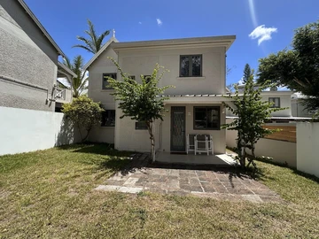 3 Bedroom Townhouse, Duplex