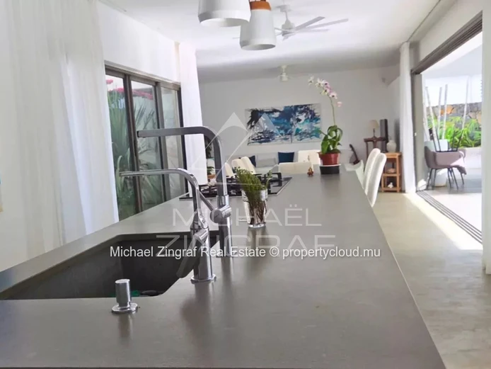 Spacious 4-Bedroom Villa with Premium Amenities – Grand Bay