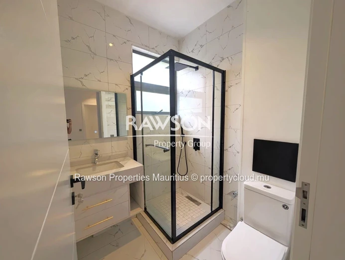 Appartement Rez-De-Chaussée À Pereybere | Neuf Et Entièrement Meublé | 150 M² | Cadre Côtier