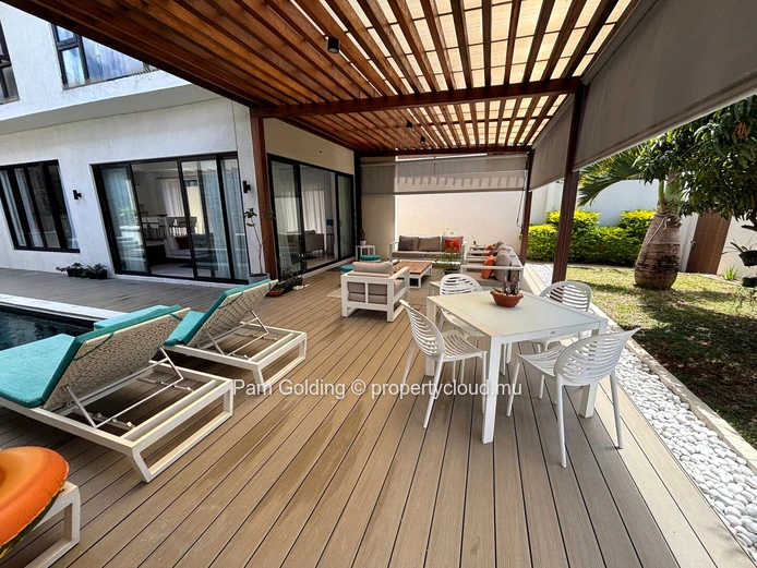 Villa 4 chambres à vendre à Grand Baie, Île Maurice | Le Jardin – Accès direct à la plage