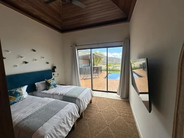 4 Bedroom Villa